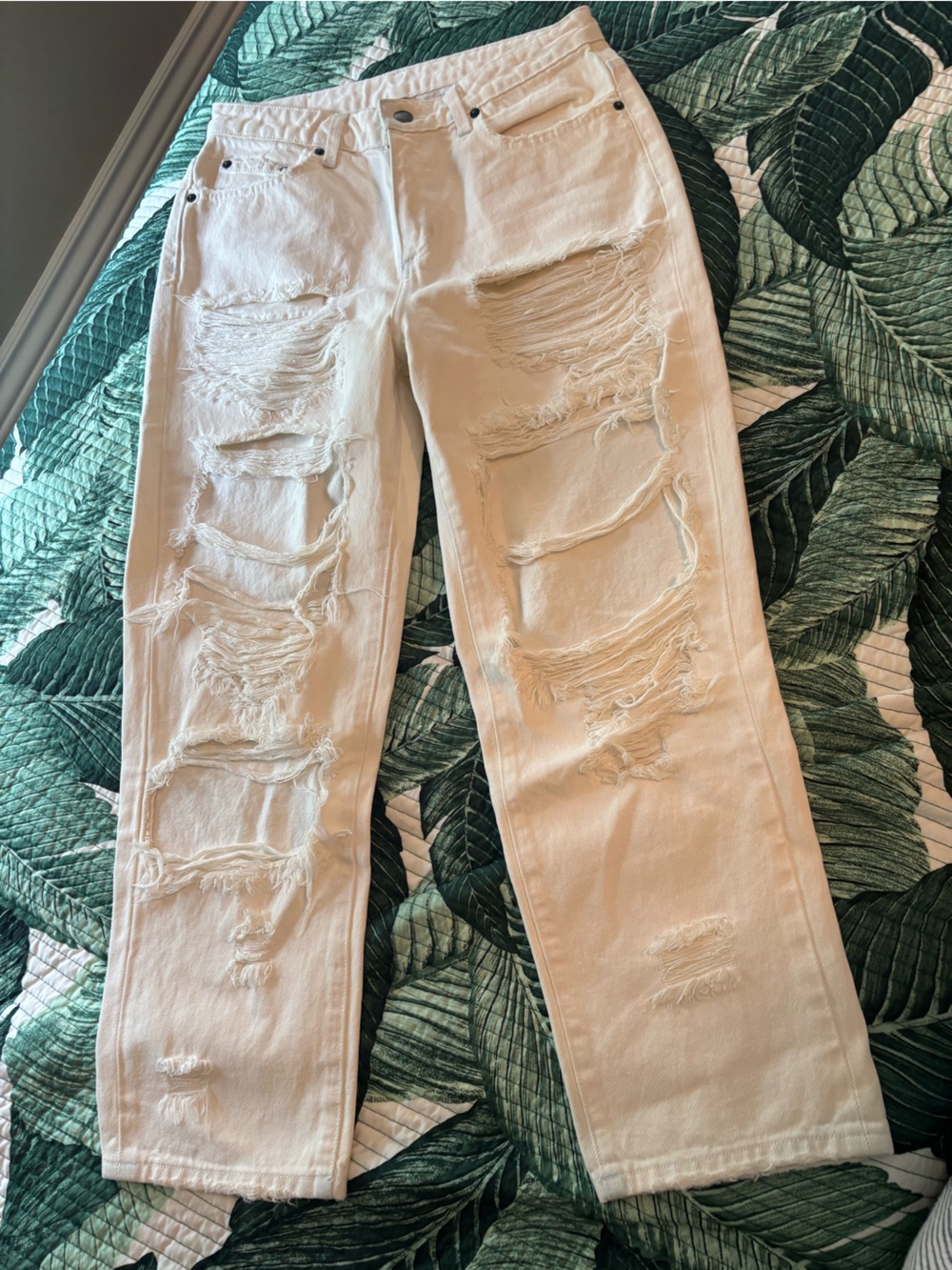Carmar White Distressed High-Waist Women’s Jeans